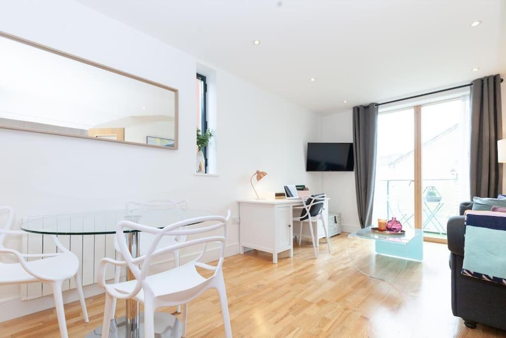 Oxfordshire Living - The Tolkien Apartment - Oxford Extérieur photo